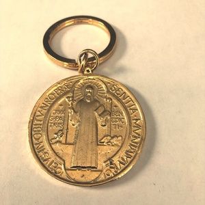 Vintage keychain, gold tone